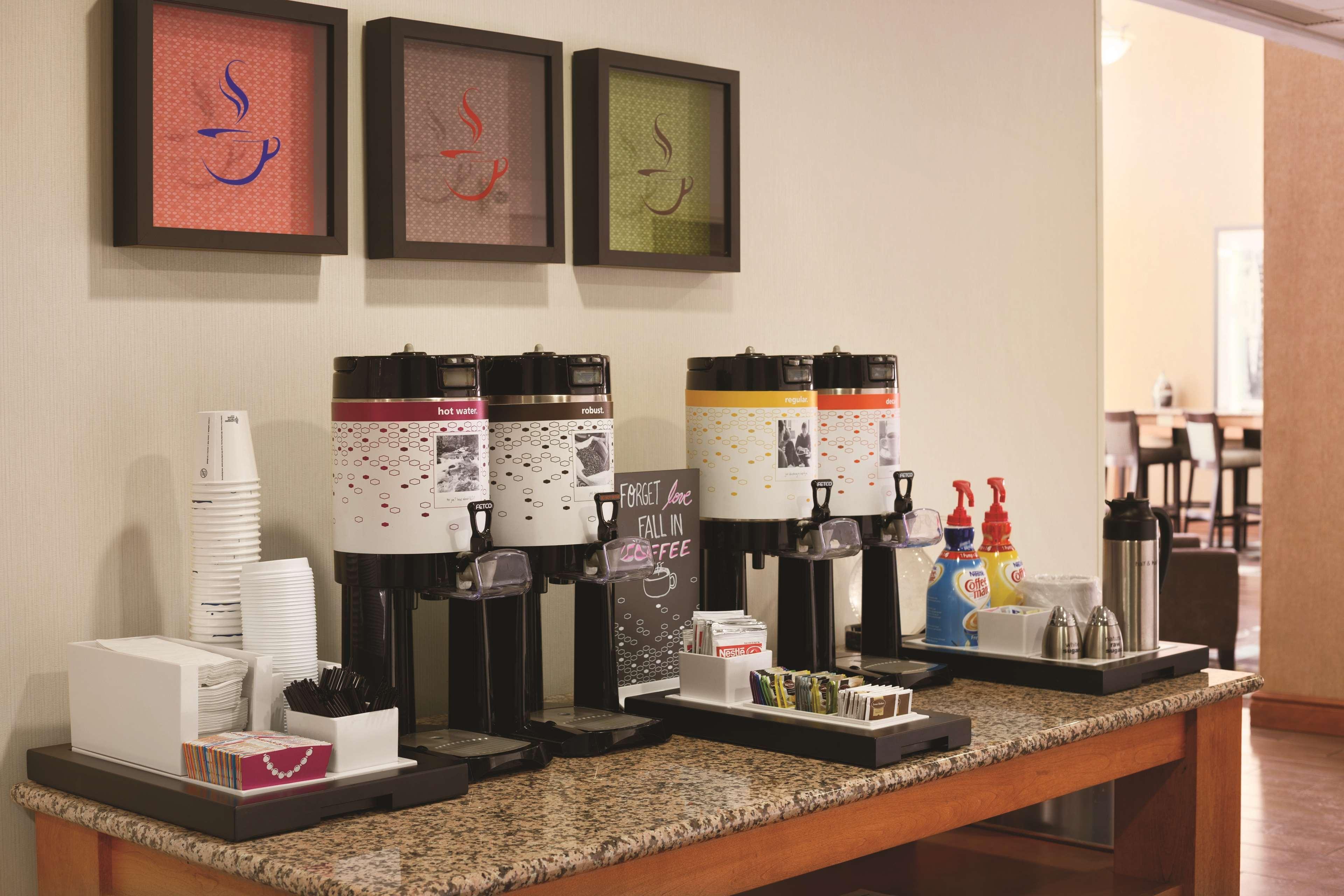 Hampton Inn & Suites Greenfield Ngoại thất bức ảnh